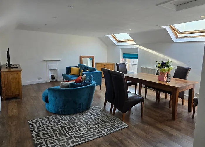Longden Court Mews